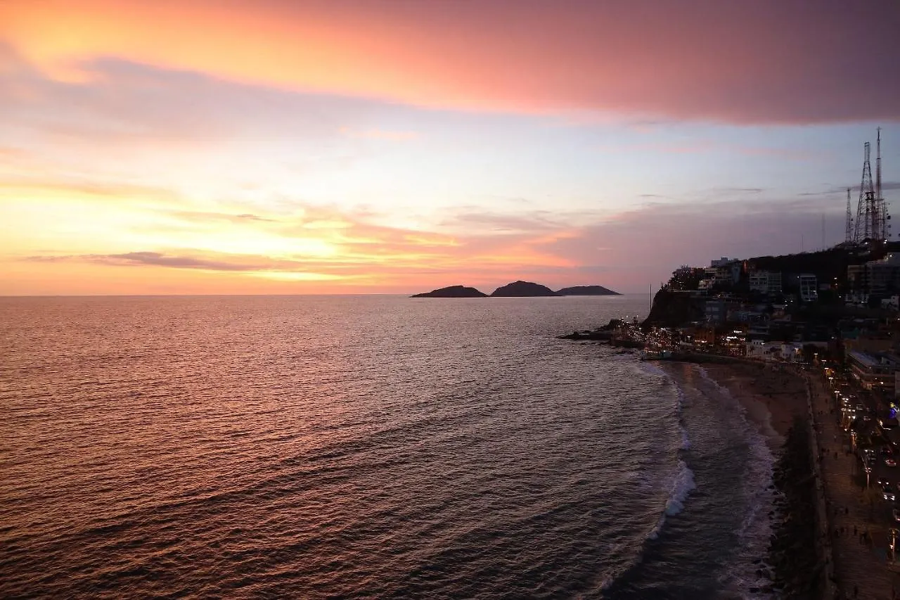 Apartamento Torre Con Alberca A 1 Cuadra De La Playa Mazatlán